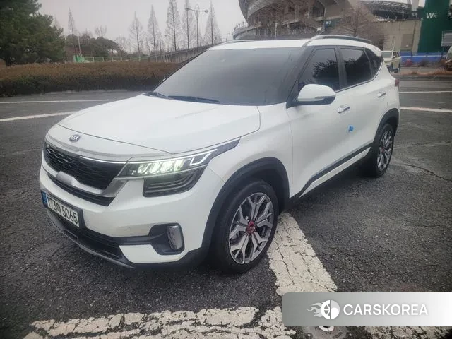 Kia Seltos 2020 Белый из Кореи