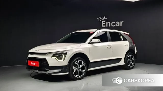 Kia Di Ol Nu Niro 2022 Белый из Кореи