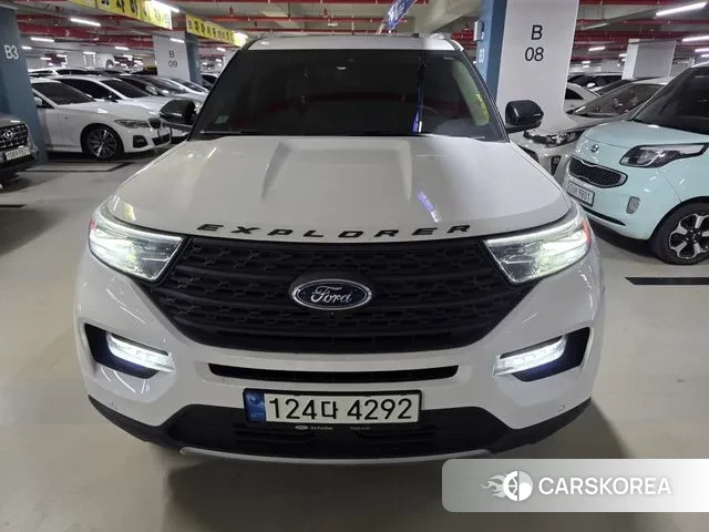 Ford Explorer 6th Generation 2021 Белый из Кореи