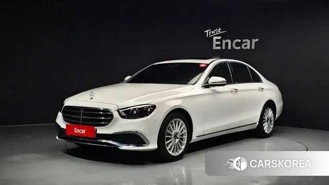 Mercedes-Benz E-Class W213 2022 Белый из Кореи