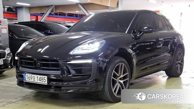 Porsche Macan 2022 Черный из Кореи