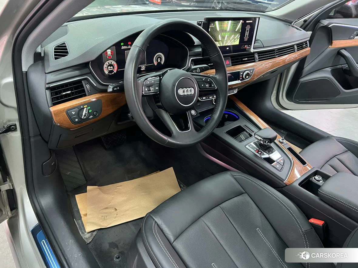 Audi A4L 2020 Желтый из Китая