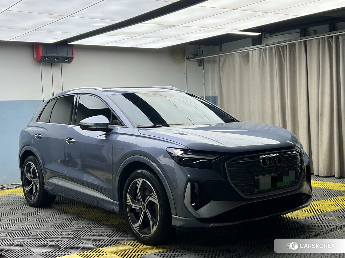 Audi Q4 e-tron 2023 Синий из Китая
