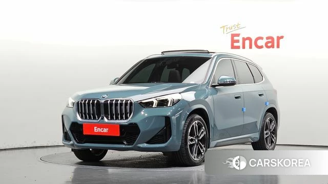 BMW X1 (U11) 2023 Светло-серебряный цвет из Кореи