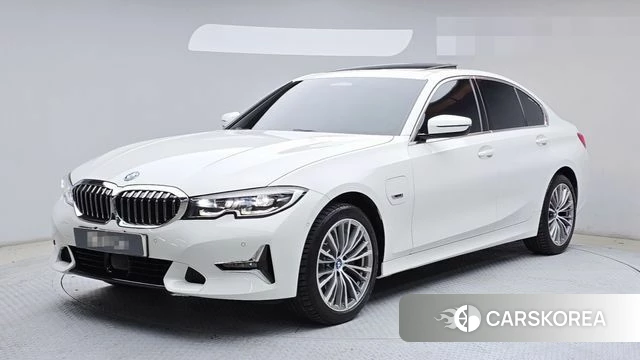 BMW 3 Series (G20) 2022 Белый из Кореи