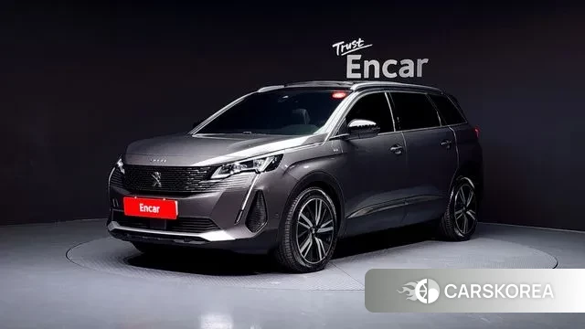 Peugeot 5008 second generation 2024 Серый из Кореи