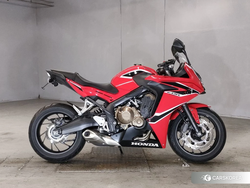 Проданный Honda CBR650F 2018 из Японии