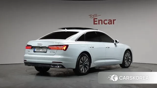 Audi A6 (C8) 2021 Белый из Кореи
