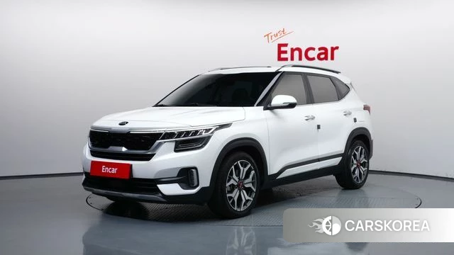 Kia Seltos 2021 Белый из Кореи