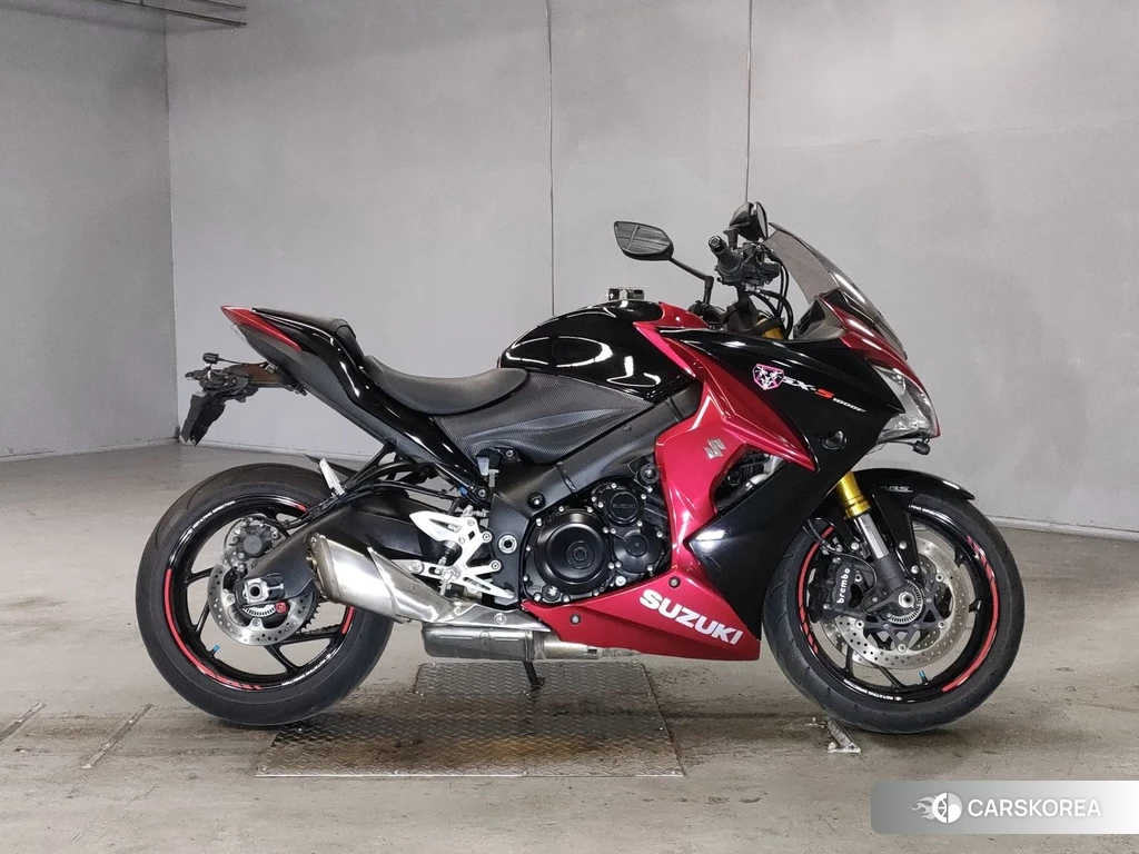 Проданный Suzuki GSX-S1000F 2016 из Японии