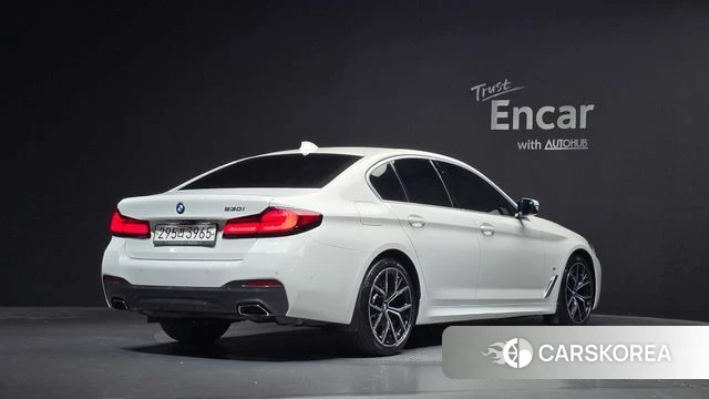 BMW 5 Series (G30) 2020 Белый из Кореи