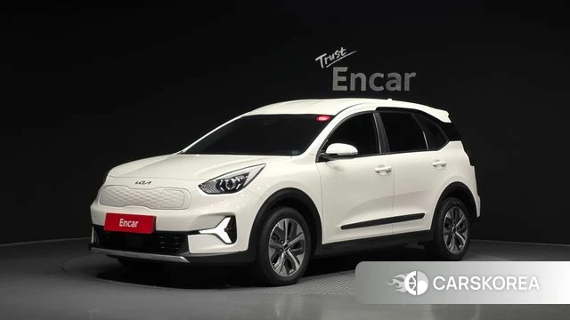 Kia Niro Plus 2023 Белый из Кореи