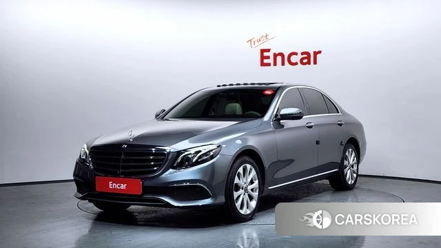 Mercedes-Benz E-Class W213 2018 Серый из Кореи