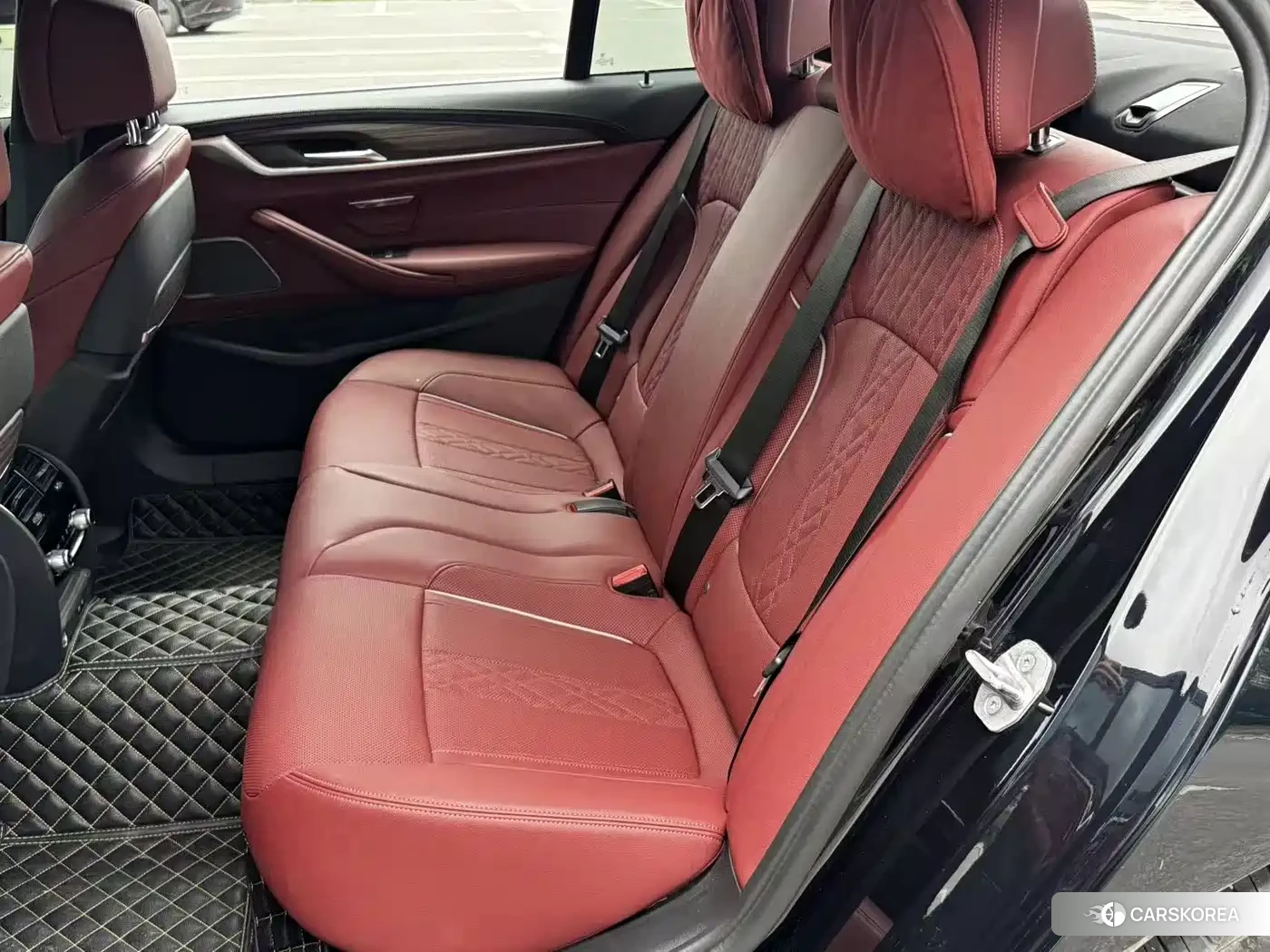 BMW 5 series 2022 Черный из Китая