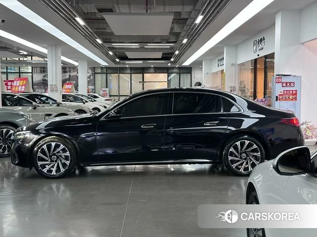 Mercedes-Benz E-class 2024 Черный из Китая