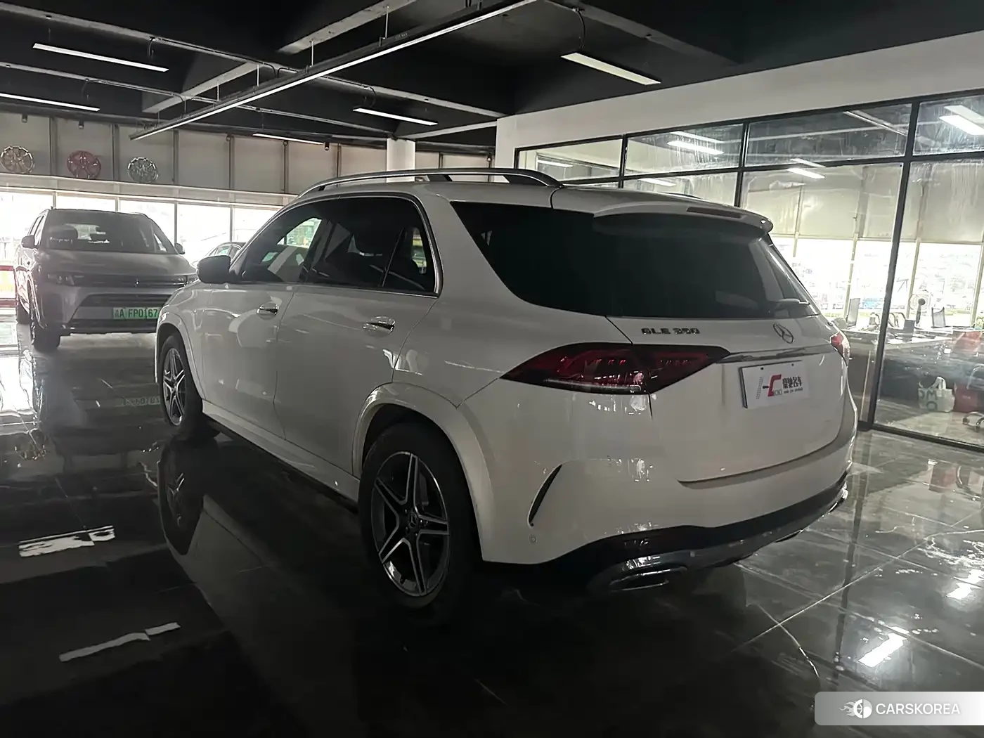 Mercedes-Benz GLE 2019 Белый из Китая