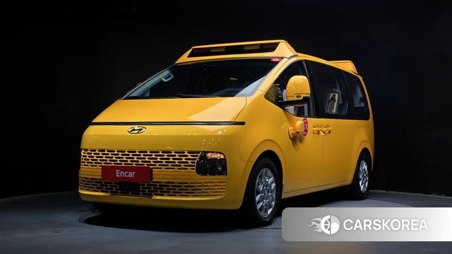 Hyundai Staria 2022 Желтый из Кореи
