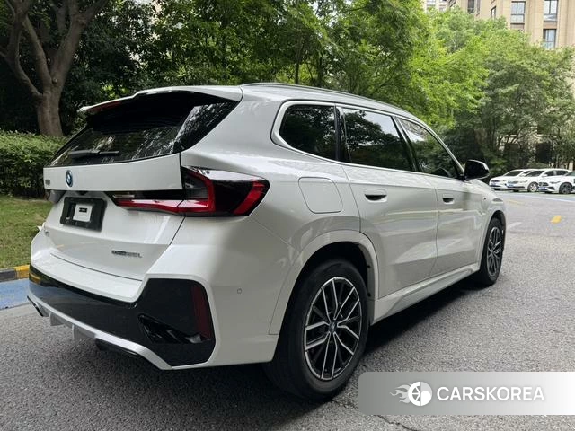 BMW iX1 2024 Белый из Китая