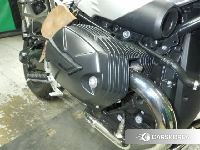 Engine photo