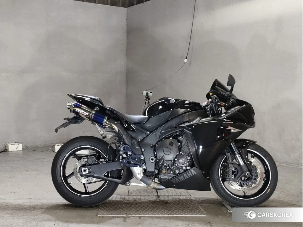 Проданный Yamaha YZF-R1 2011 из Японии, фото 2