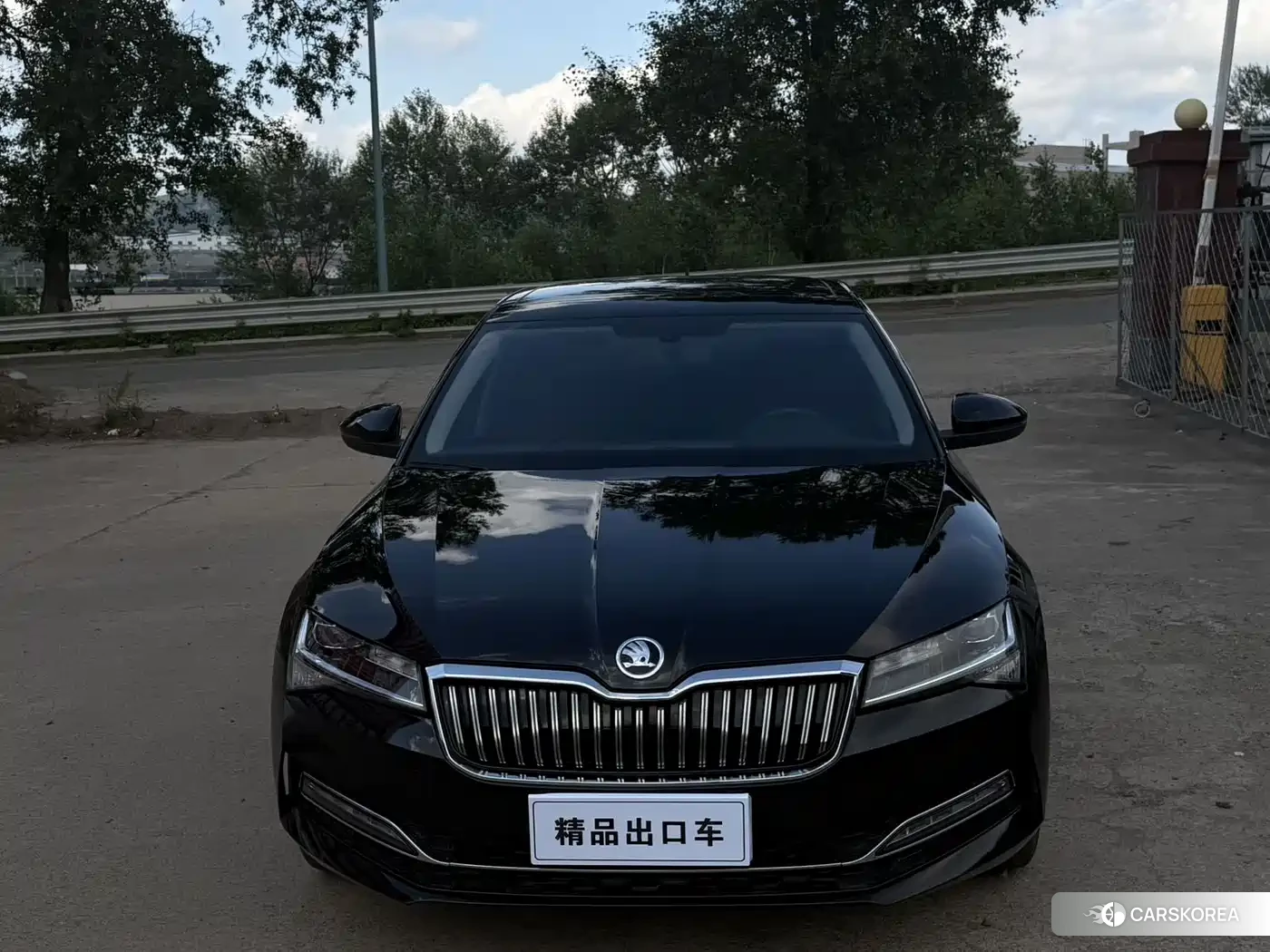 Skoda Superb 2023 Черный из Китая, фото 2