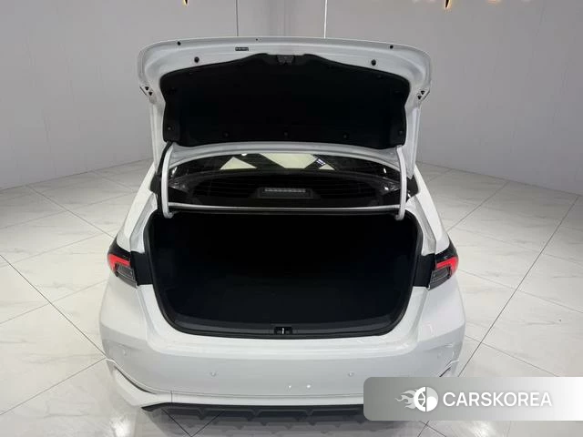 Toyota Corolla 2022 Белый из Китая