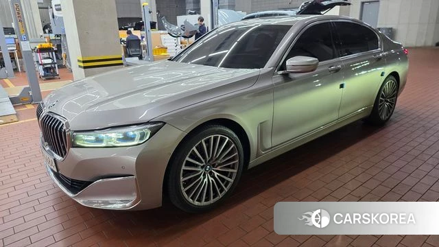 BMW 7 Series (G11) 2020 Серебряный из Кореи