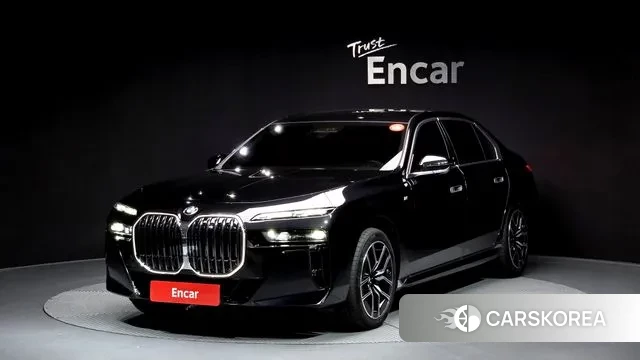 BMW 7 Series (G70) 2024 Черный из Кореи