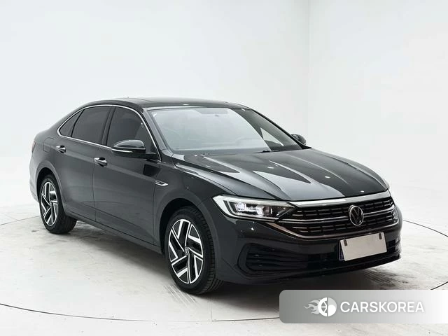 Volkswagen Sagitar 2022 Черный из Китая