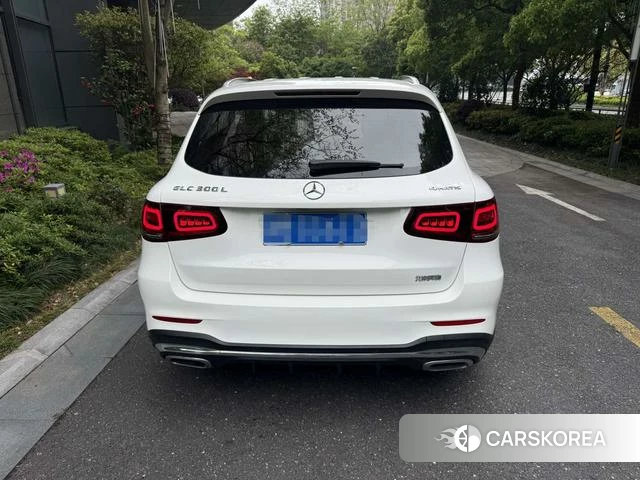 Mercedes-Benz GLC 2022 Белый из Китая