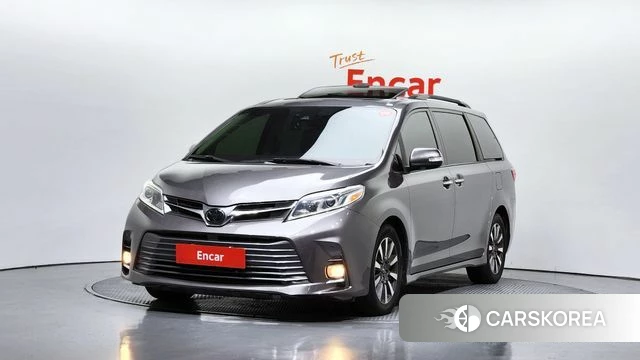 Toyota Sienna 2018 Серый из Кореи
