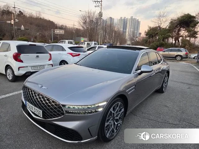 Genesis G90 (RS4) 2023 Серебристо-серый из Кореи