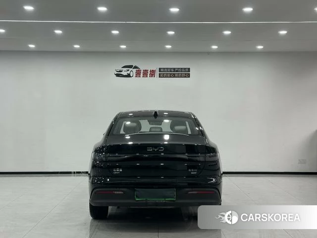 BYD Seal 05DM 2025 Черный из Китая