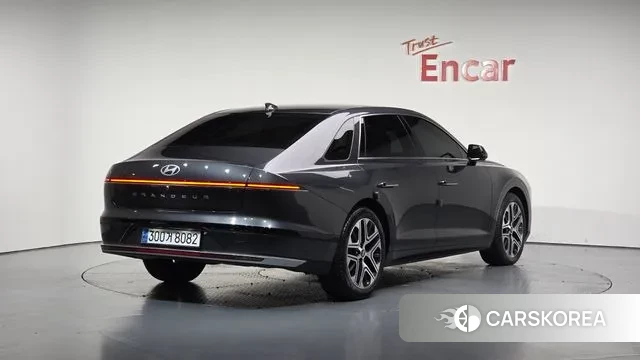 Hyundai Grandeur Hybrid (GN7) 2023 Серый из Кореи