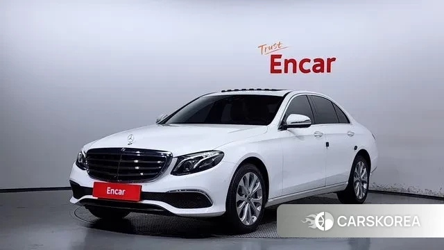 Mercedes-Benz E-Class W213 2020 Белый из Кореи