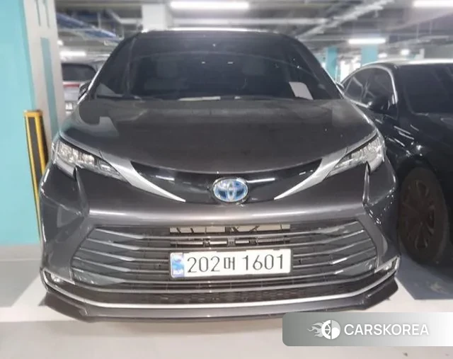 Toyota Sienna 4th Generation 2025 Серый из Кореи