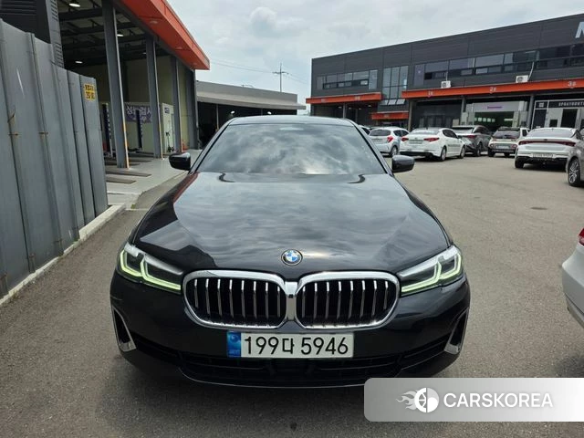 BMW 5 Series (G30) 2022 Черный из Кореи