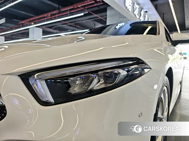 Mercedes-Benz Class A 2021 Белый из Китая