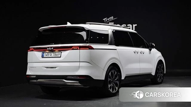 Kia Carnival 4th generation 2023 Белый из Кореи