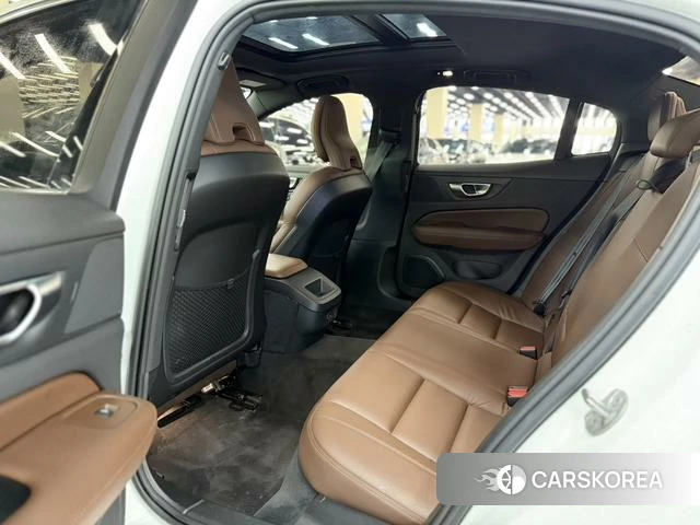 Volvo S60 2023 Белый из Китая