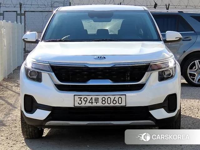 Kia Seltos 2021 Белый из Кореи