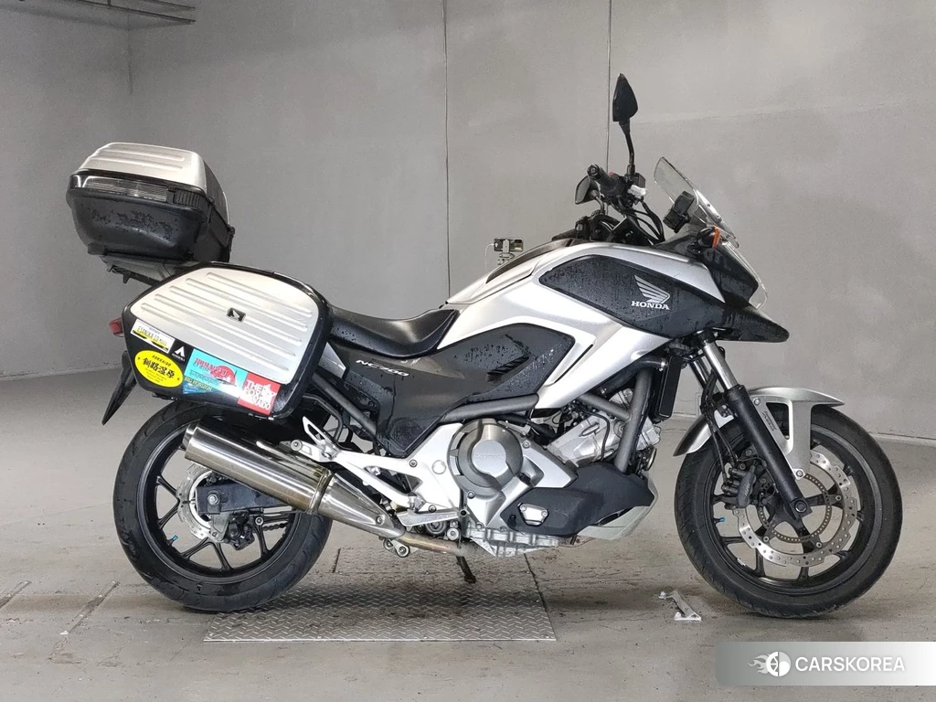 Проданный Honda NC700X DCT 2013 из Японии
