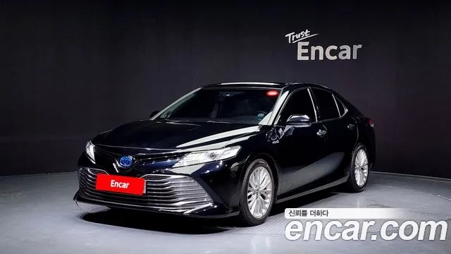 Toyota Camry (XV70) 2018 Черный из Кореи