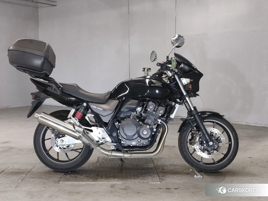 Проданный Honda CB400SF 2020 из Японии, фото 2