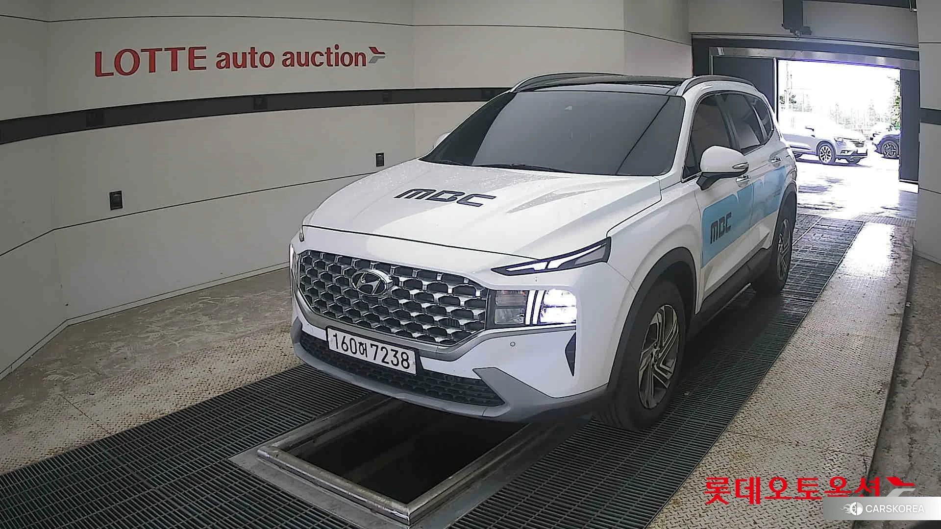 Hyundai Santa Fe 2021 White cream (optional) из Кореи