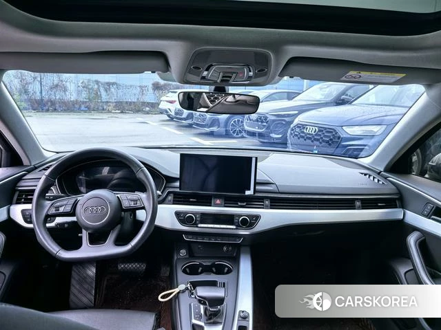 Audi A4L 2023 Темно-серый из Китая