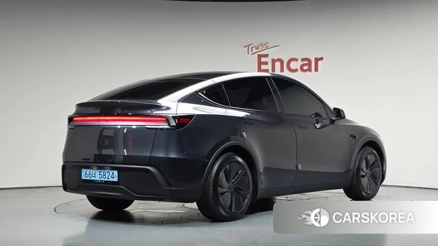 Tesla Model Y 2025 Серый из Кореи