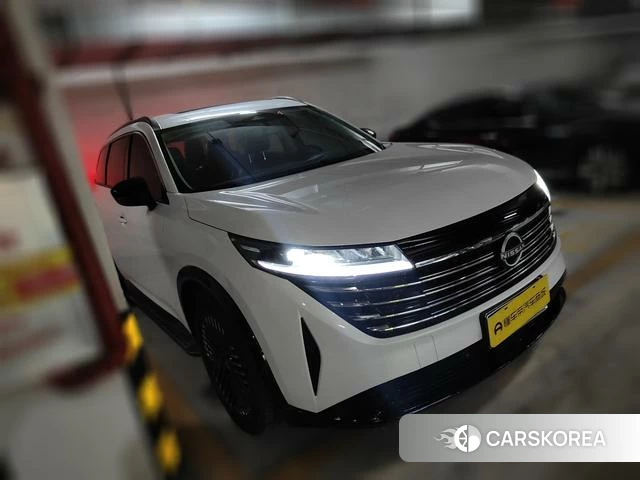Nissan Exploring the land 2026 Белый из Китая