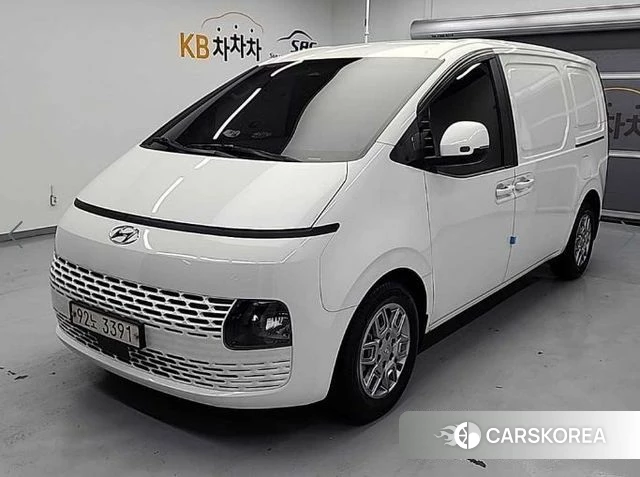 Hyundai Staria 2021 Белый из Кореи