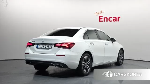 Mercedes-Benz A-Class W177 2022 Белый из Кореи